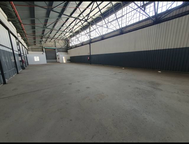 352M² WAREHOUSE TO LET IN CITY DEEP